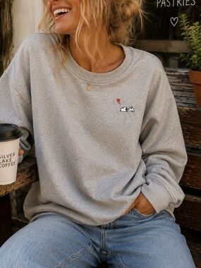 Snoopy crew neck grey sweater